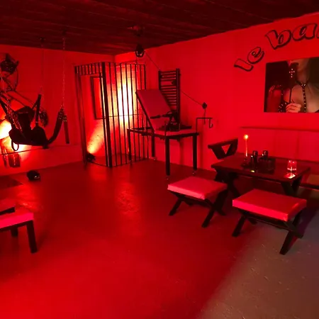 Le Baiser 1 Le Bunker Reamenage En Plaisir Interdit Σπίτι διακοπών *