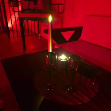 Le Baiser 1 Le Bunker Reamenage En Plaisir Interdit Casa de Férias *