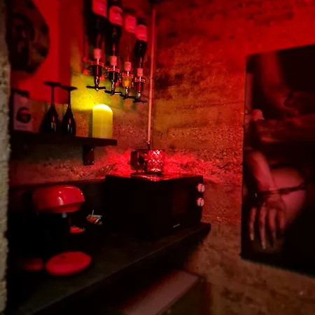 Le Baiser 1 Le Bunker Reamenage En Plaisir Interdit Χάβρη