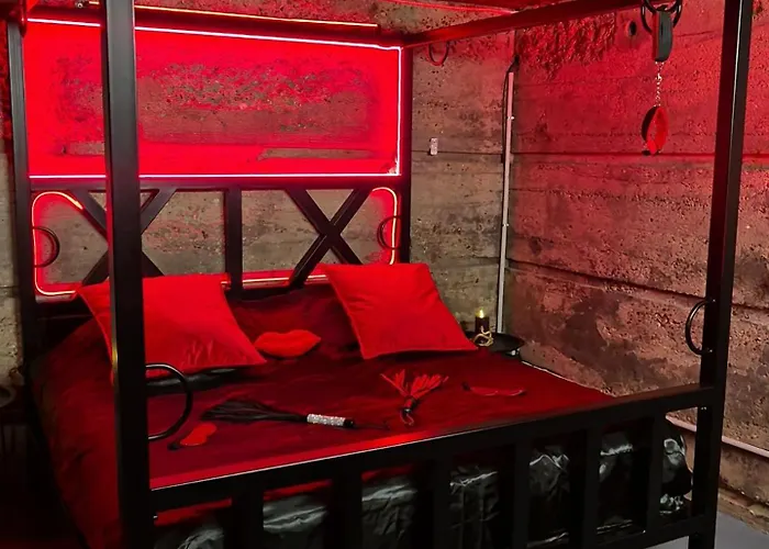 Le Baiser 1 Le Bunker Réaménagé En Plaisir Interdit Hébergement de vacances *