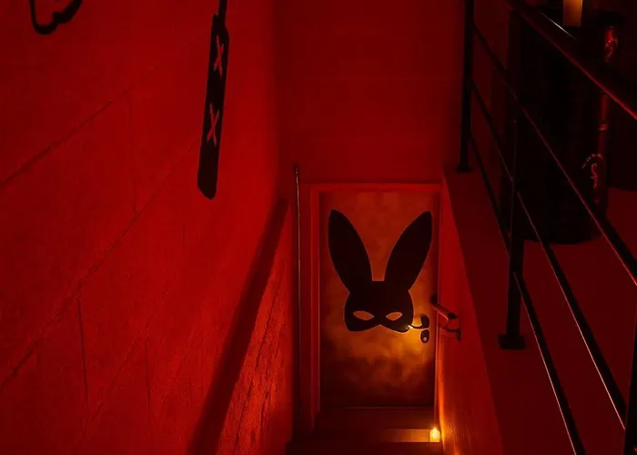 Hébergement de vacances Le Baiser 1 Le Bunker Réaménagé En Plaisir Interdit *
